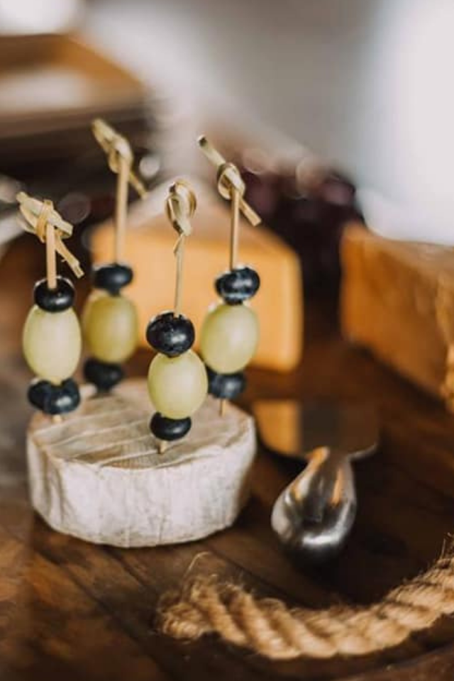 image of wedding table food